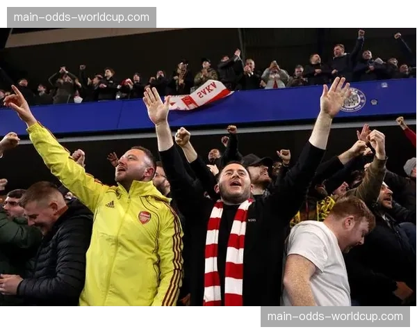 阿森纳对阵国际米兰赛前训练，重点演练特定角球战术